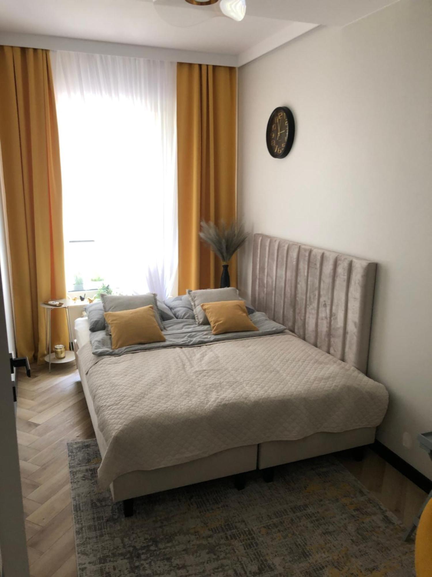 Komfortowe Apartamenty Kielce Klonowa ,Ogrodek, Garaz Podziemny, Samodzielne Wejscie Na Kod 24H Luaran gambar